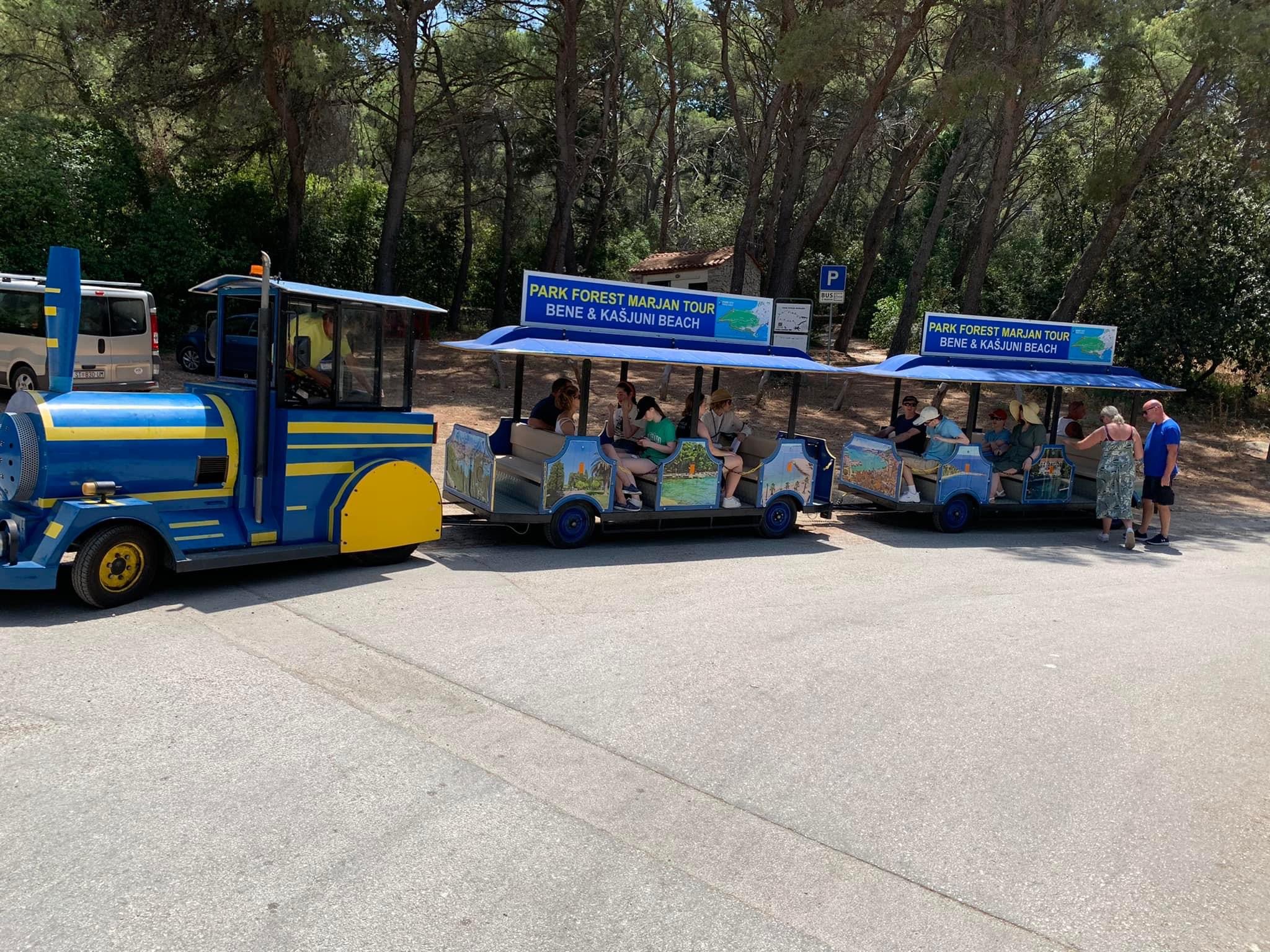 489262AD-E6DE-495C-A9C0-ECC7A8E692BE